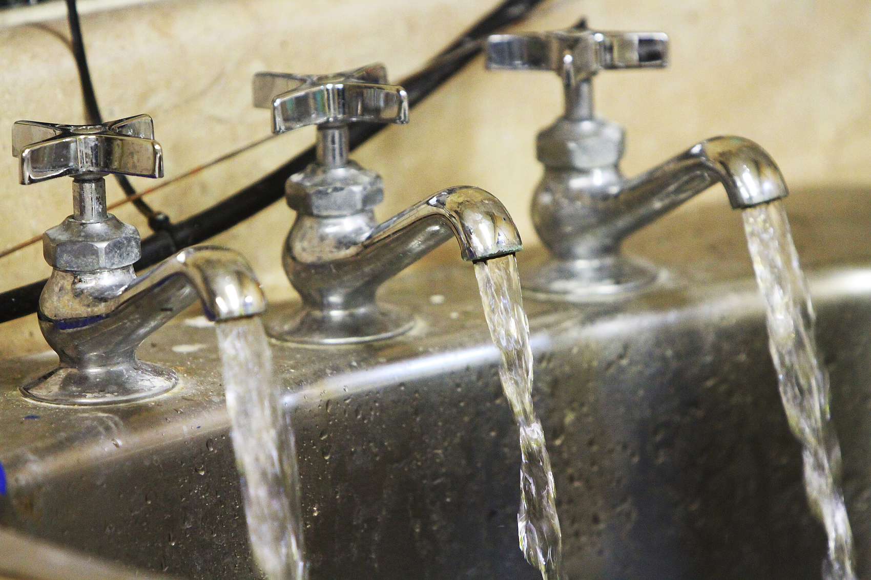 Groveland to Flush and Test New Water Main
